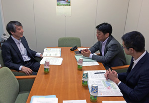不動産協会(写真左)と日建協(写真右)
