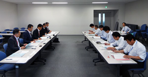 日建協(写真左)と関東地方整備局(写真右)