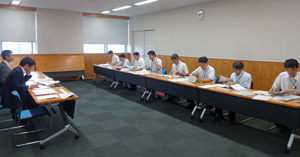 日建協(写真左)と四国地方整備局(写真右)